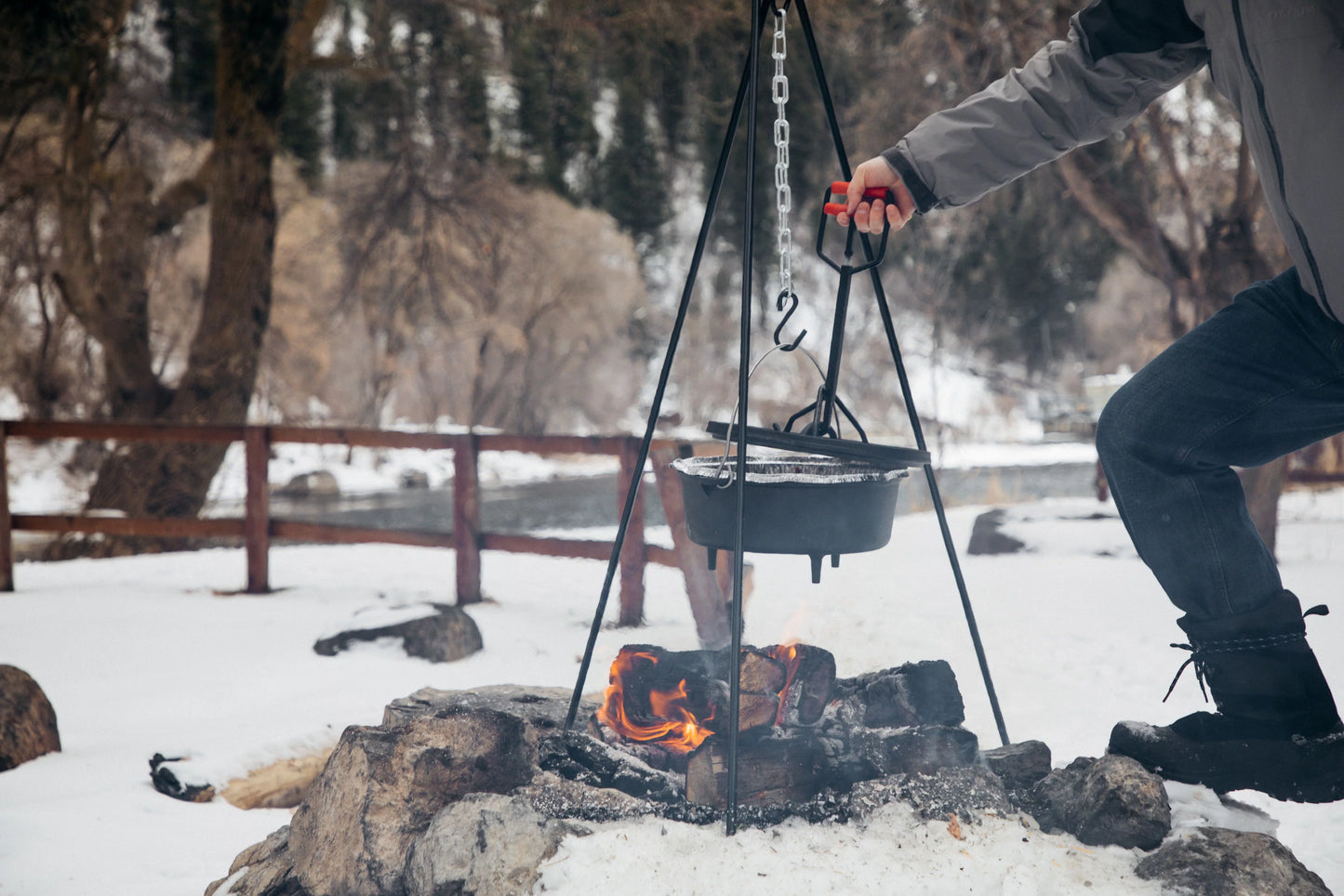 Camp Chef Classic 12 Cast Iron Dutch Oven