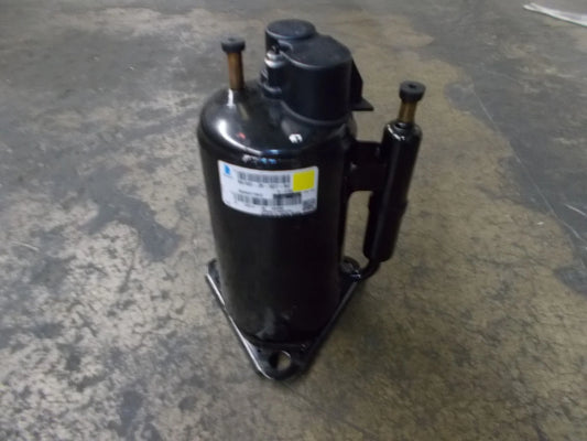 TECUMSEH RGA5471BXC 5750 BTU HBP/AC ROTARY COMPRESSOR 220-240/50/1 R-410A 189001