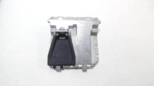 Pre-Owned 2013-2016 Mercedes Benz GL Class Front View Lane Departure Camera 0009057302 OEM (Good)