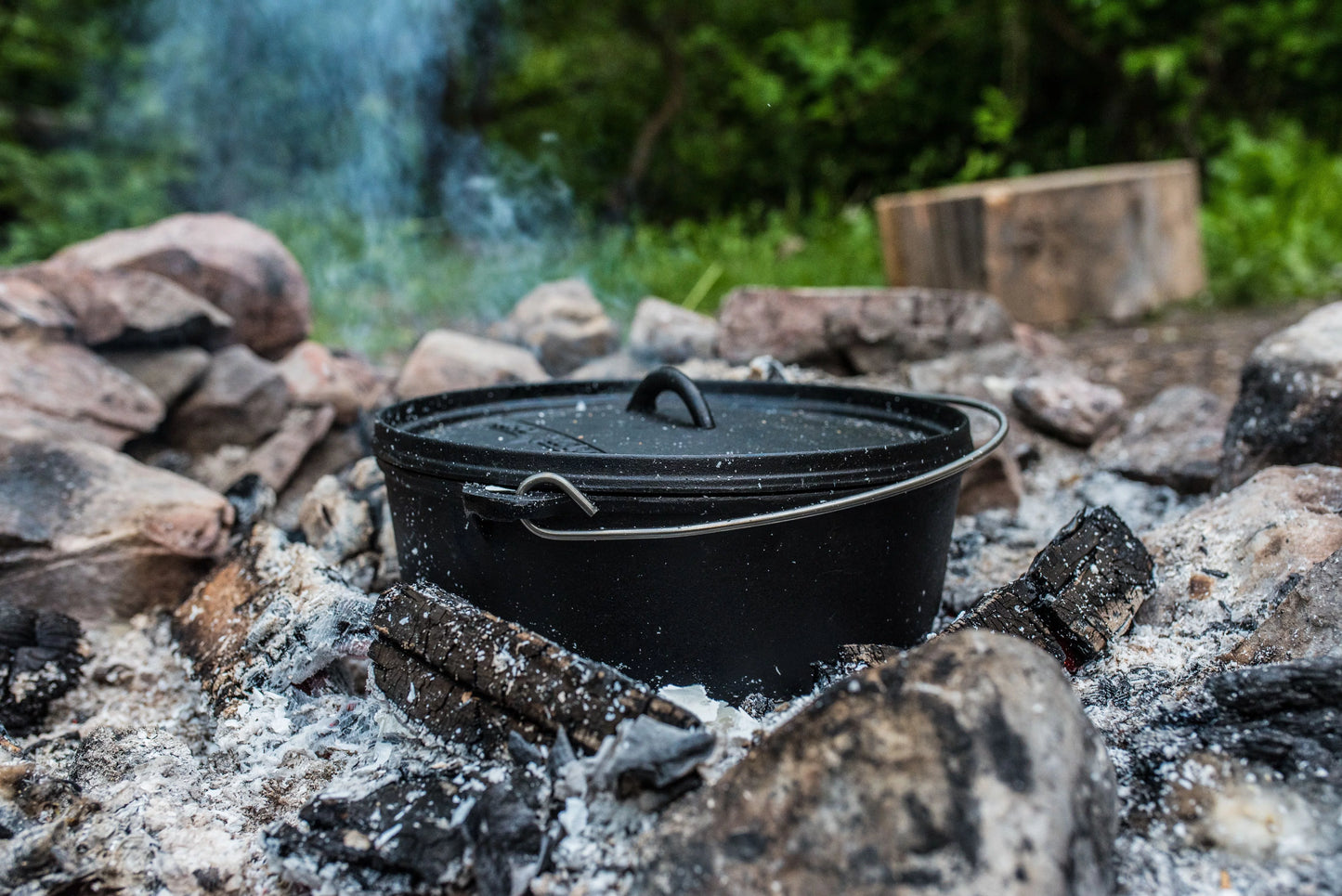 Camp Chef Classic 12 Cast Iron Dutch Oven