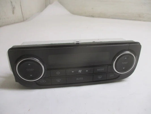 Pre-Owned 14 15 16 Mitsubishi Outlander Automatic Climate AC Heater Control OEM LKQ (Good)