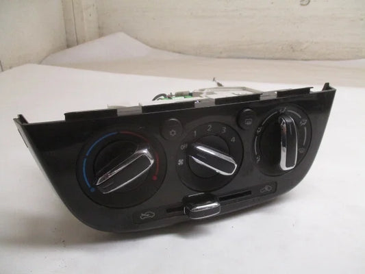 Pre-Owned 17 18 19 Mitsubishi Mirage Manual Climate AC Heater Control OEM LKQ (Good)