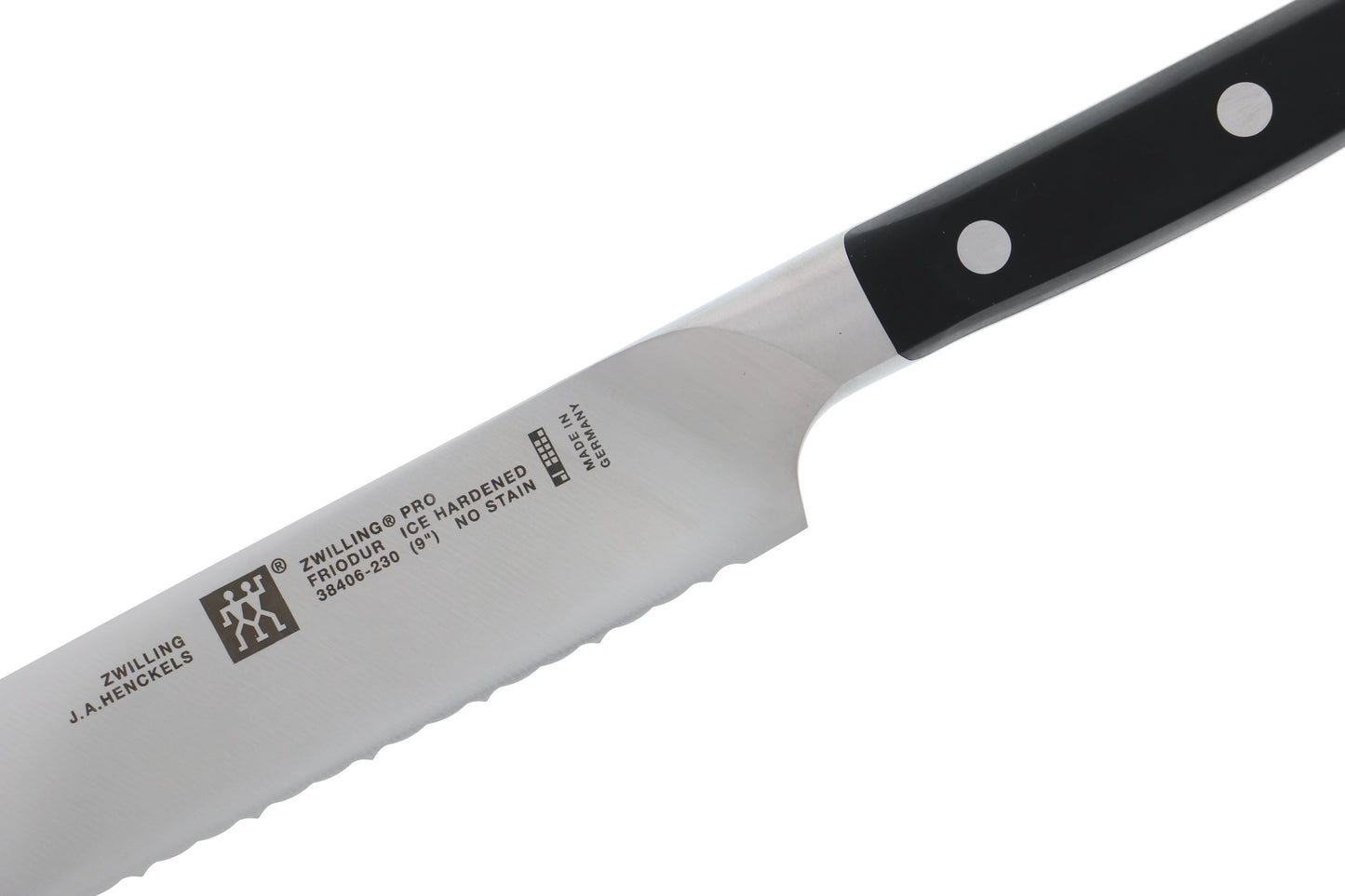 ZWILLING Pro 9 Z15 Bread Knife