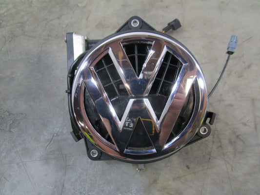 Pre-Owned 15 16 17 2015-2017 Volkswagen Golf GTI Rear Liftgate Handle & Back-Up Camera OEM (Good)