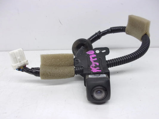 Pre-Owned 2008-2010 Honda Odyssey Rear View Camera Backup Camera 39530SHJA02 OEM (Good)