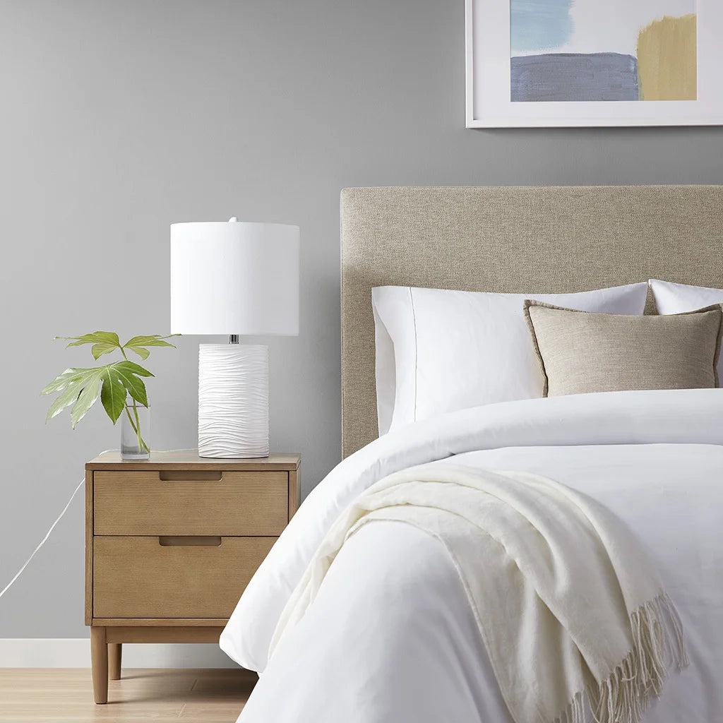 MAICOSY Crewe Textured Resin Table Lamp