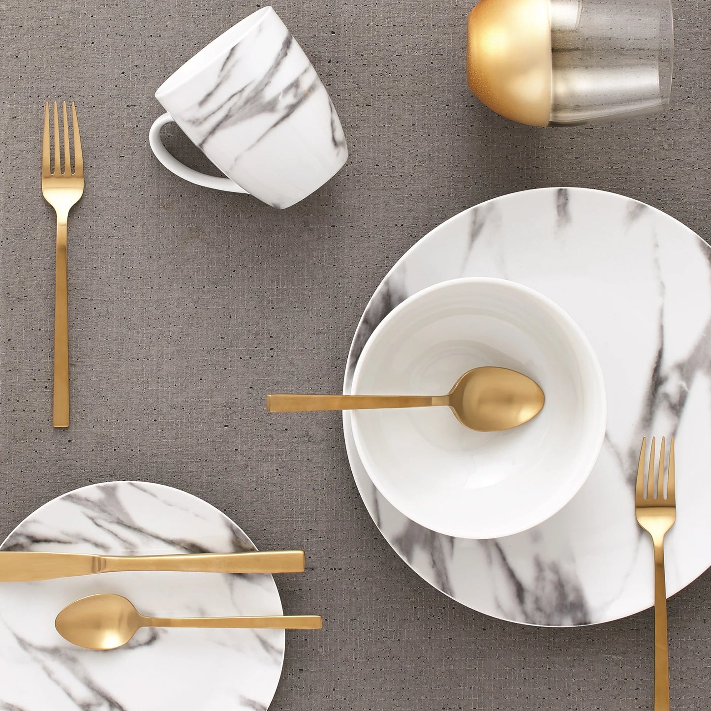 Safdie & Co. 16-Piece Coupe Dinnerware Set, White, Marble