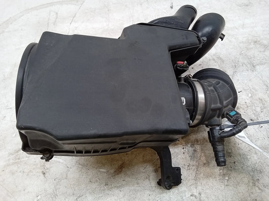 Pre-Owned 14 Ford Focus Air Cleaner OEM - Verify Specific Vehicle Fitment In Description - (Good)